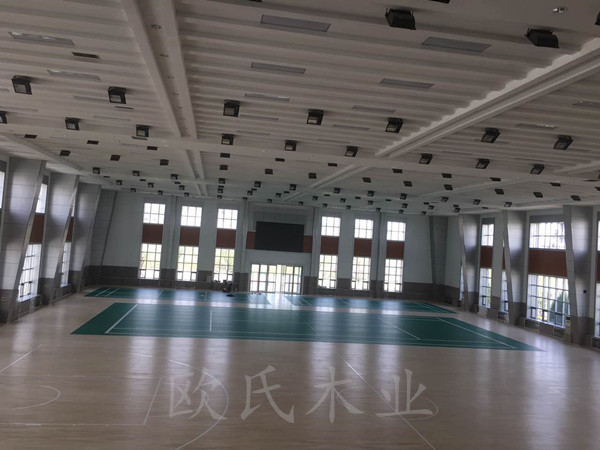 籃球場木地板設(shè)計(jì)