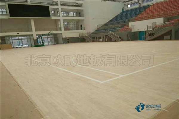 實木運動地板怎么保養？橡膠木