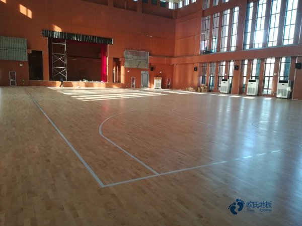 籃球館木地板專業的規格